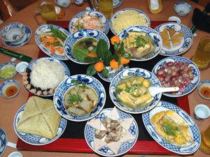 Cỗ Tết ba miền