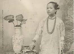 Ly kì chuyện mỹ nhân Sài Gòn dùng bùa yêu "chài" đại gia
