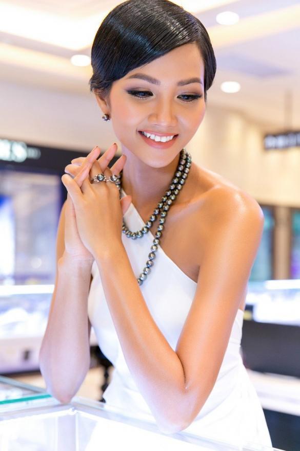 Phụ nữ sinh vào tháng âm lịch này, cả đời gặp nhiều may mắn và quý nhân, năm 2020 vật đổi sao dời, sự nghiệp thăng hòa tài vận dồi dào