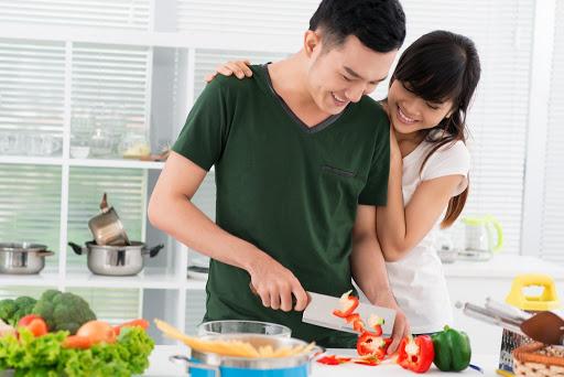 Chồng nào thuộc 3 con giáp này si mê vợ đến hết đời, một khi yêu cả đời không buông tay, làm bao nhiêu đưa vợ hết bấy nhiêu
