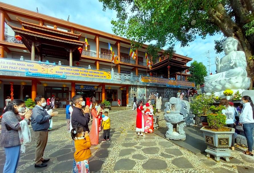 Những điều cần lưu ý khi đi lễ chùa đầu năm Giáp Thìn